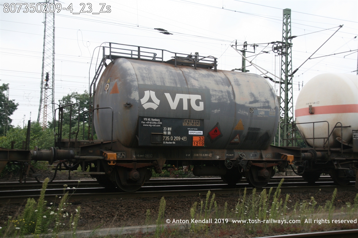 807350209-4_23_Zs.JPG